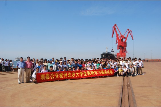 瑞條公交與農大學生參觀新區項目